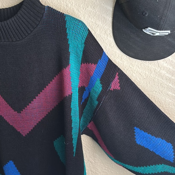 Sweater - Picture 3 of 4